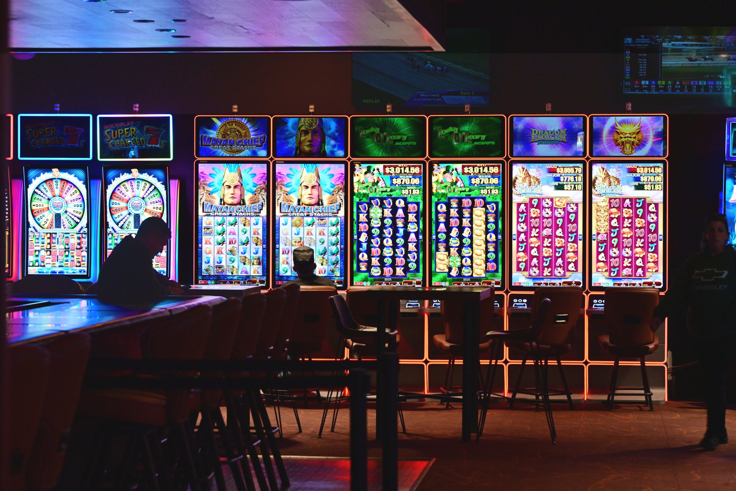 Slot Makinelerinde Kazanma Stratejileri: Bir Uzmanın Gözünden